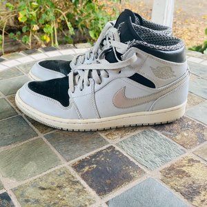 Nike Air Jordan 1 Men's 8 Women's 10